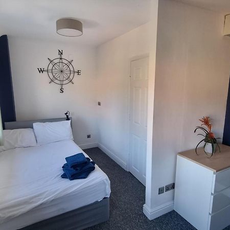En Suite Room With Kitchen Facilities Nottingham Exterior photo