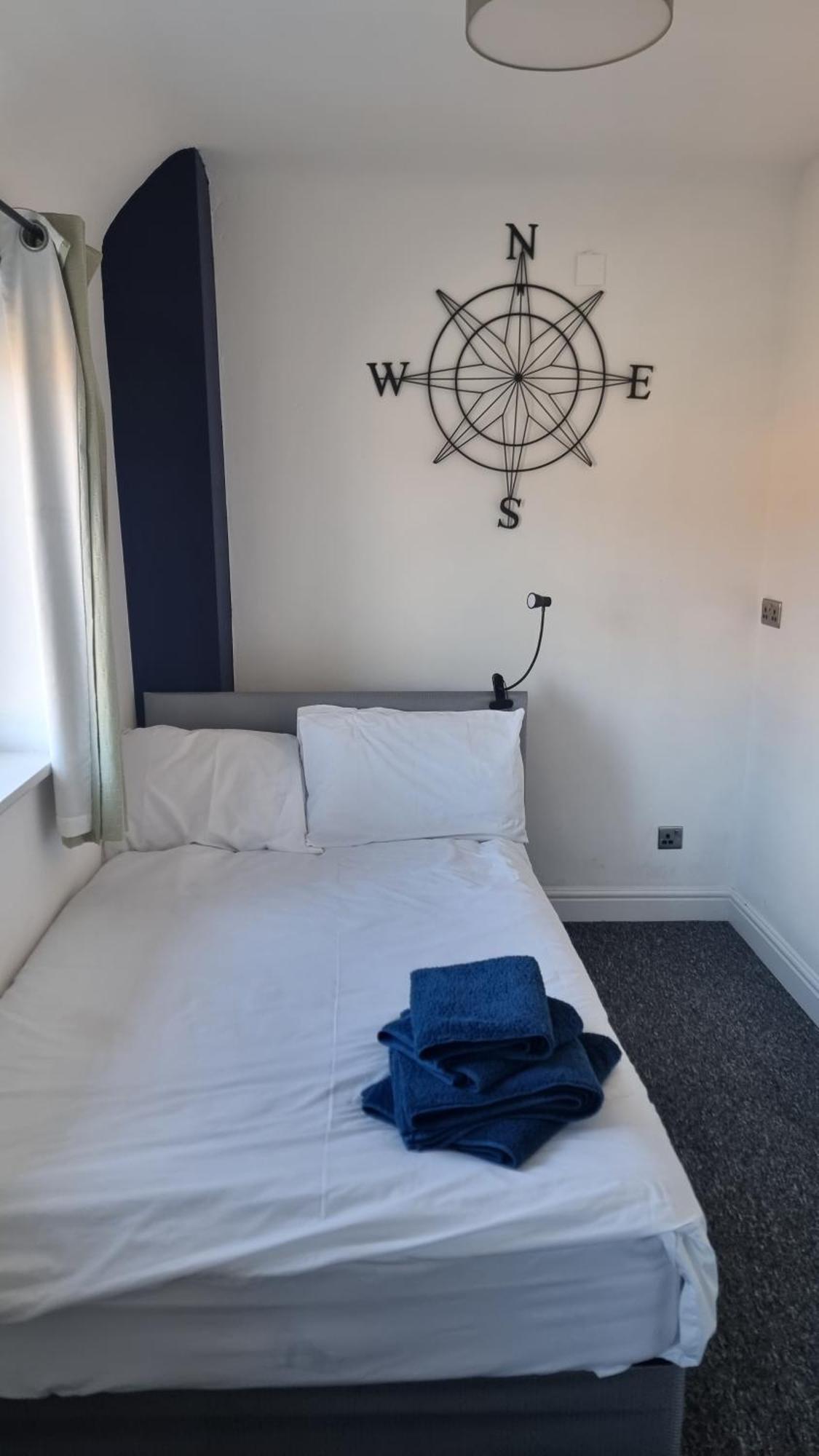 En Suite Room With Kitchen Facilities Nottingham Exterior photo